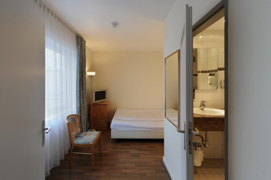 Fair Hotel Frankfurt - An Der Messe Frankfurt am Main Bilik gambar